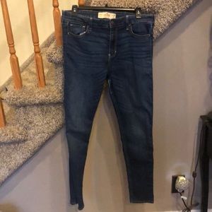 Hollister Super Skinny High Rise 13R